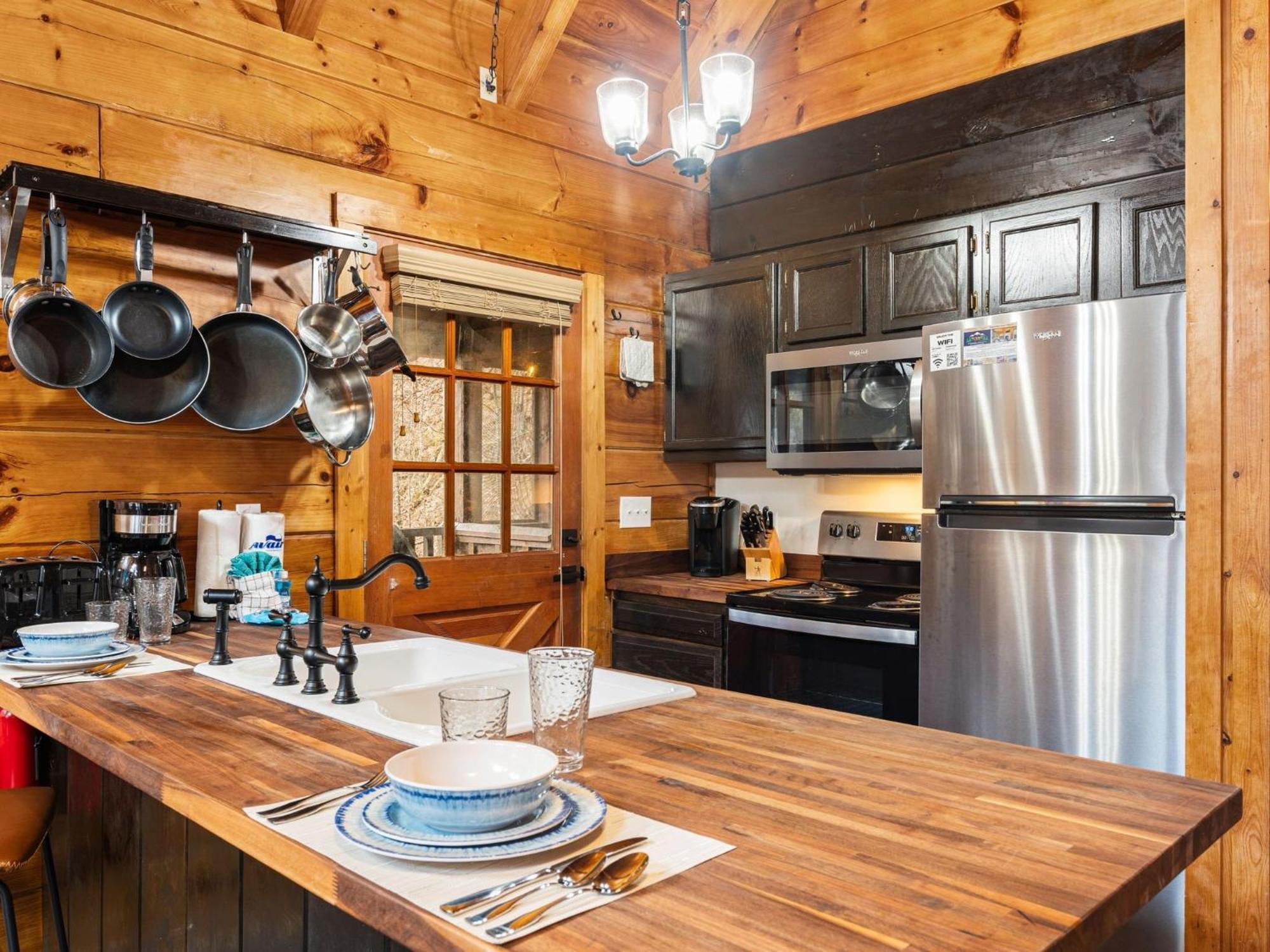 Er40 - The Bear Pause -Great Location,,,Close To All The Action! Cabin Pigeon Forge Exteriör bild